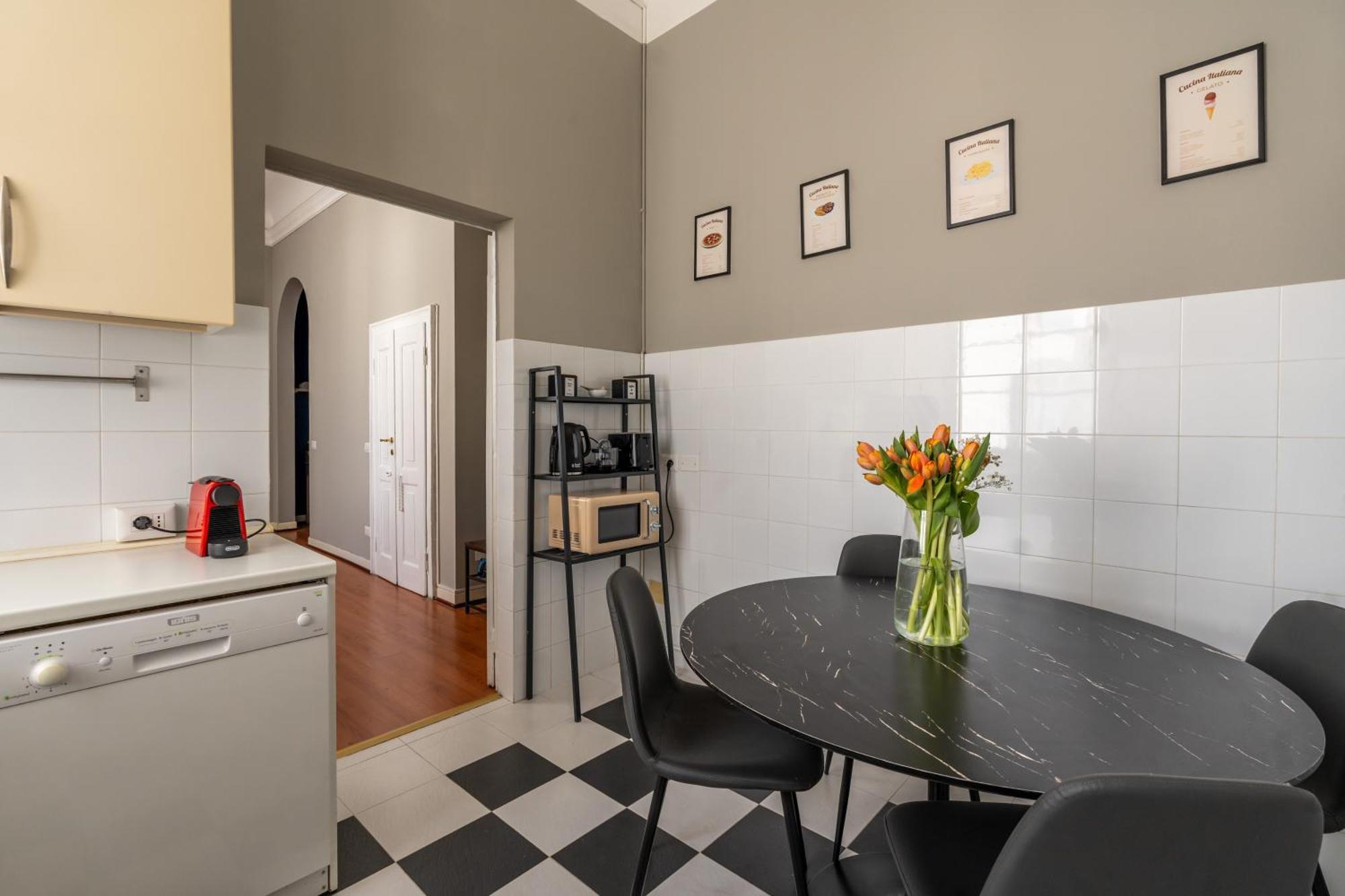 Nerino House, Elegante E Tranquillo A 5 Minuti Dal Duomo Appartement